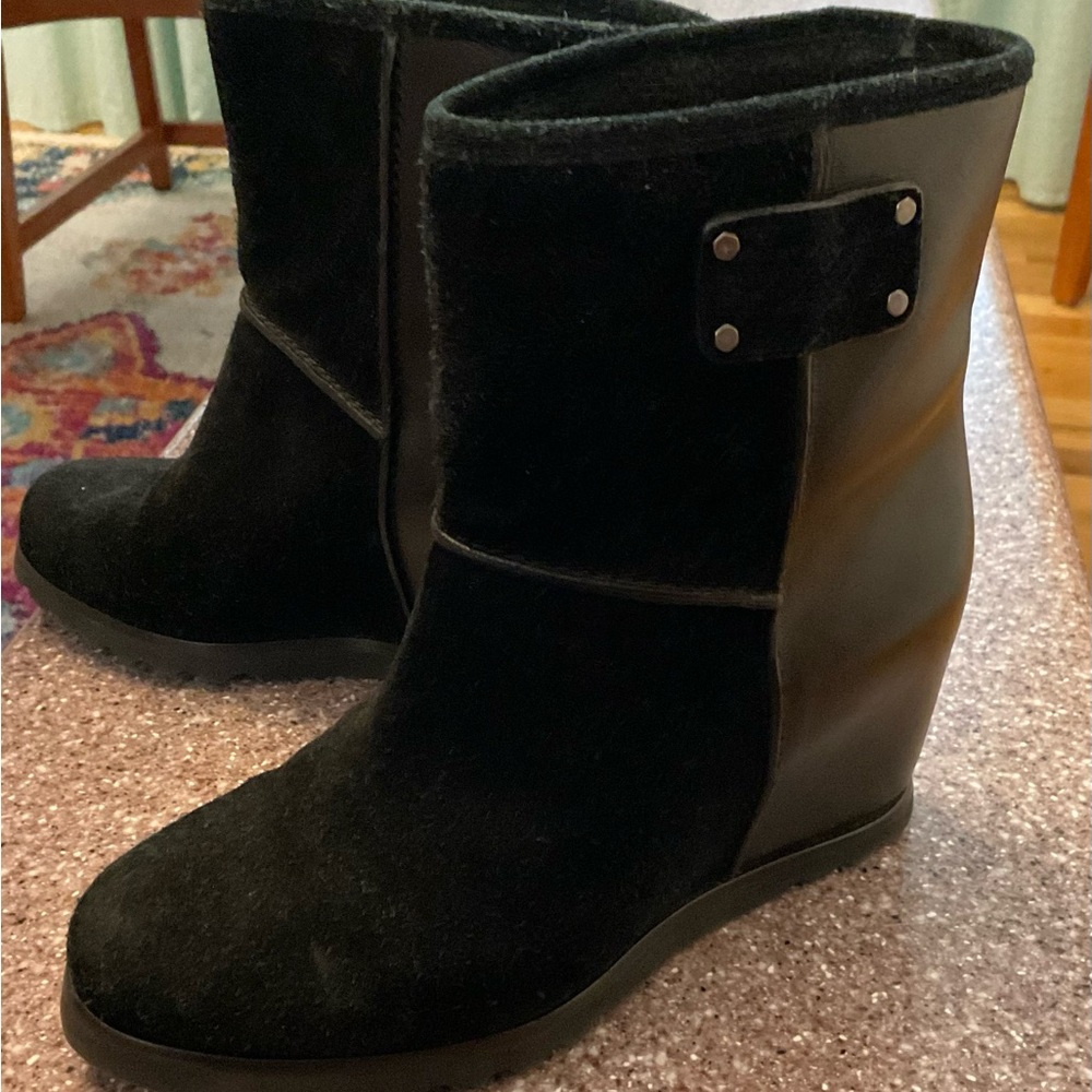 Marc by Marc Jacobs wedge heel leather and suede boots. Hidden wedge